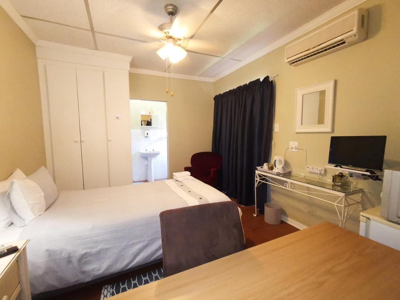 Loerie Guesthouse 호에드스프뤼트 외부 사진